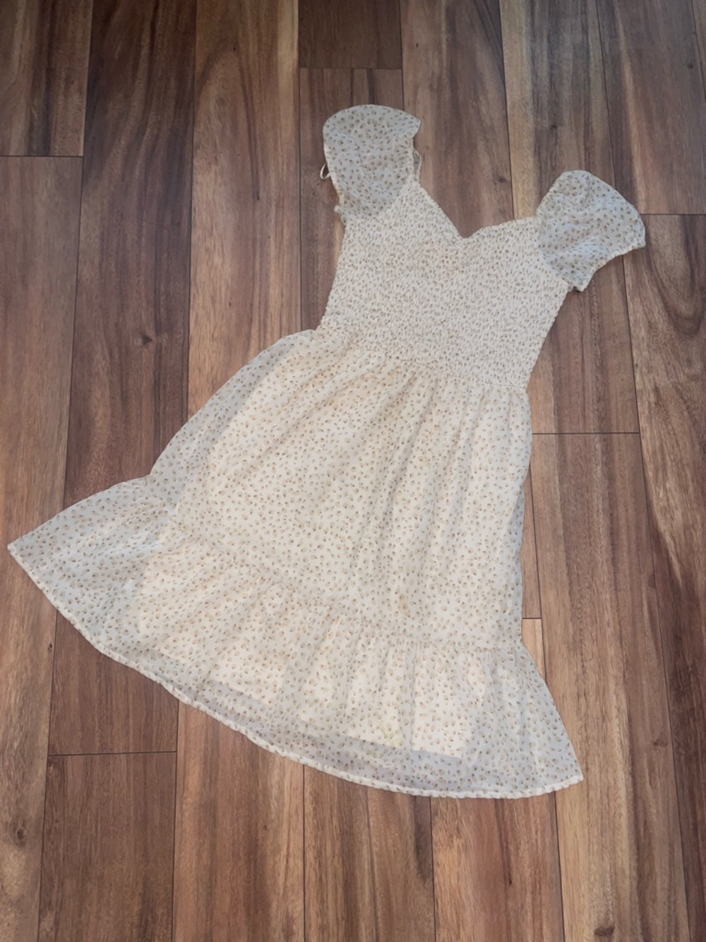 Jessica Simpson Cream Floral Midi Dress